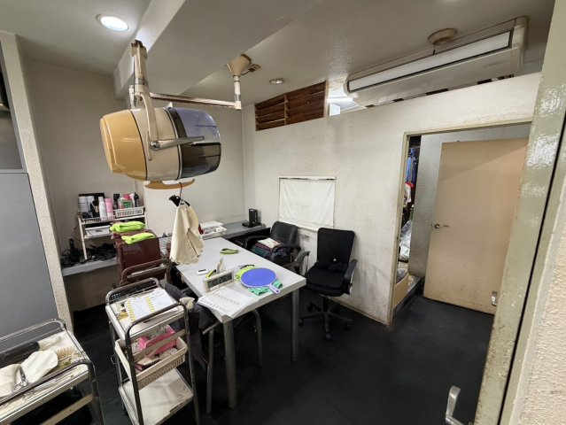 サンハイツの内装|現状のお写真です。居抜き、スケルトン相談可です！