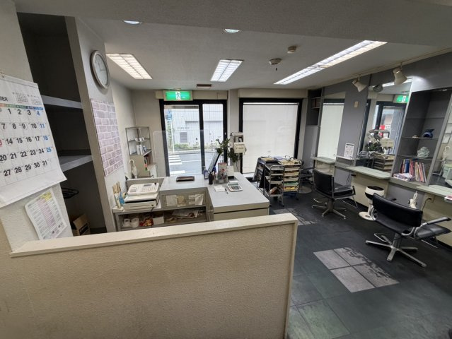 サンハイツの内装|現状のお写真です。居抜き、スケルトン相談可です！