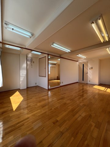 山下ハイツの居間・リビング