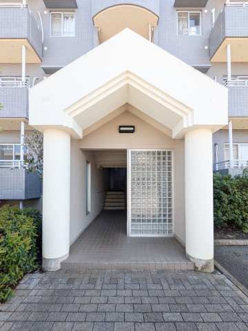 コーポレート東所沢第二のエントランス