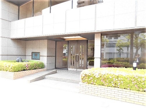 ライオンズマンション呉西中央のエントランス|ポーチ　※2022年5月撮影