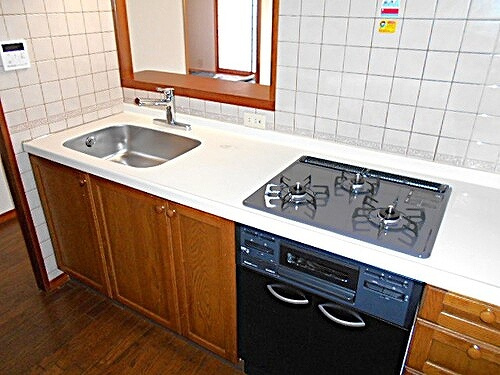 ライオンズマンション呉西中央のキッチン|システムキッチン　※2023年3月撮影