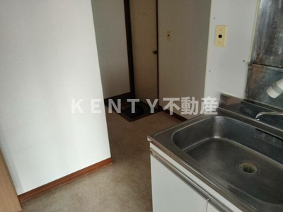 【玄関】 | 佐藤ビル | 収納もある玄関です