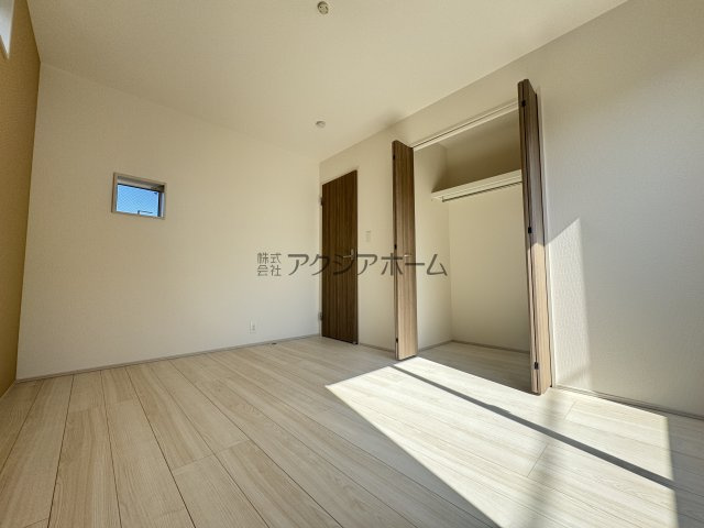 東村山市秋津町4丁目・全7棟　新築一戸建　4号棟の子供部屋|南西側洋室6帖