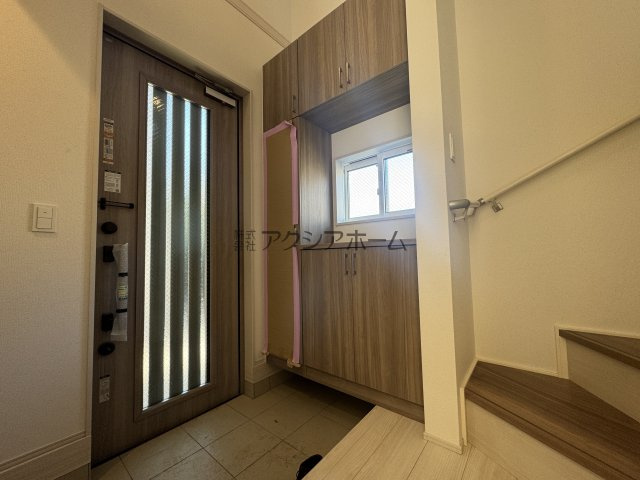 東村山市秋津町4丁目・全7棟　新築一戸建　4号棟の玄関