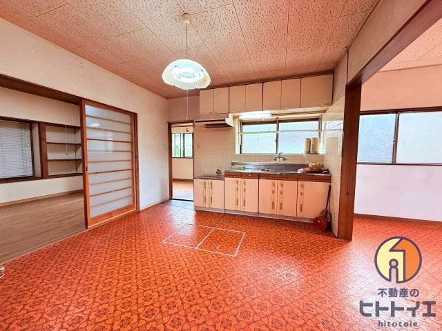 安武戸建のキッチン