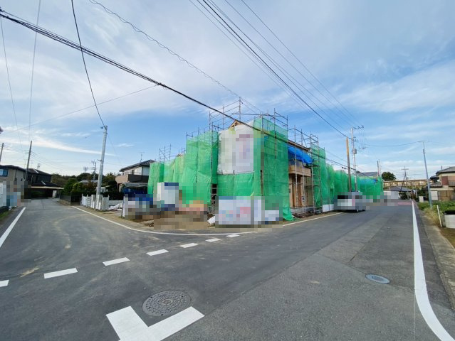 御料　新築戸建て　6号棟の前面道路含む現地写真
