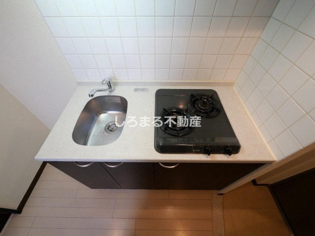 クリスタルグランツ難波のキッチン