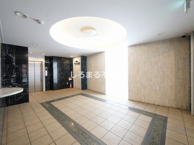 クリスタルグランツ難波のロビー