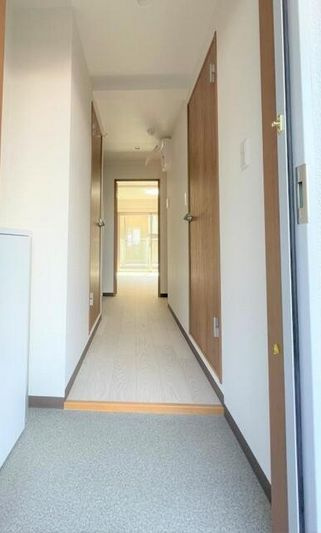 リアーレ蕨の玄関