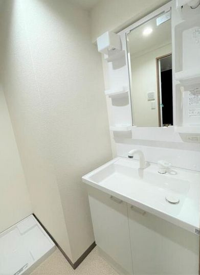 リアーレ蕨の独立洗面台