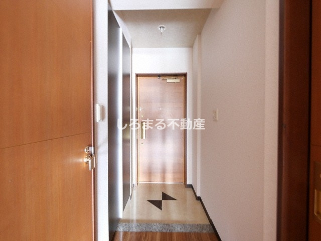 CITY SPIRE桜川Iの玄関