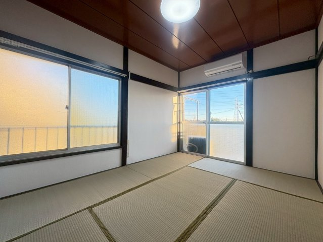 【居間・リビング】