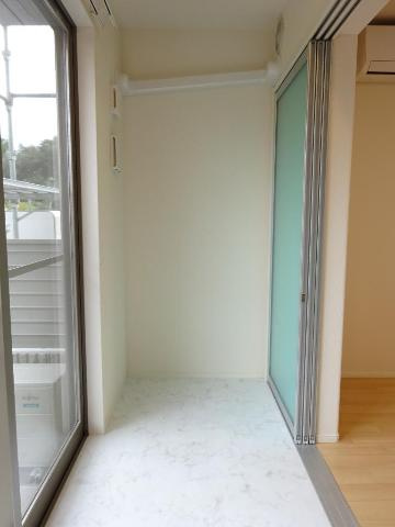 ユニヴァリィ　コンフォートのバルコニー