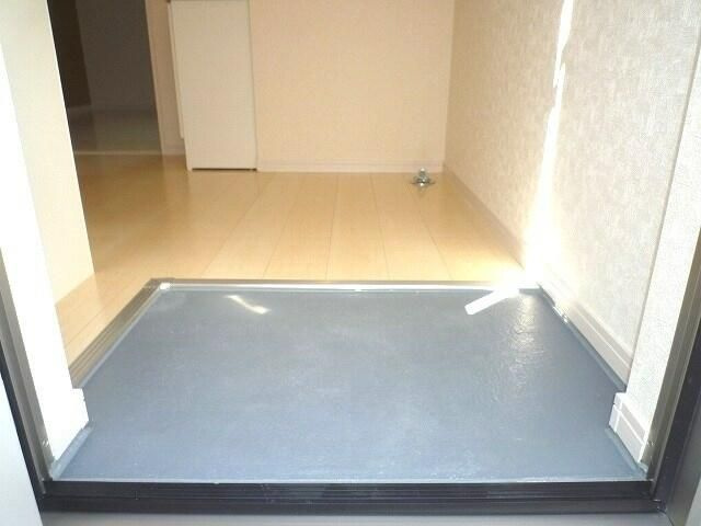 リッチモンド港南台の玄関