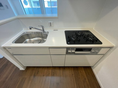 【キッチン】 | Creer RiviereⅢ | ※同物件別部屋写真