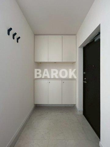 ディー・ウイングタワーの玄関