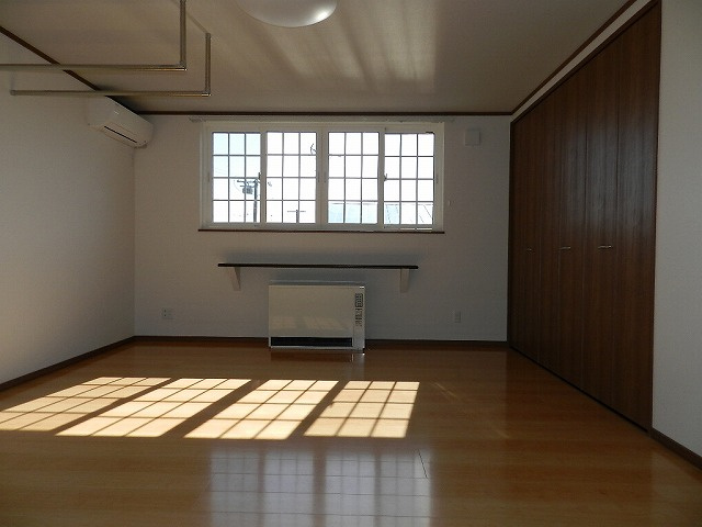 エル・フォーチュナーの居間・リビング