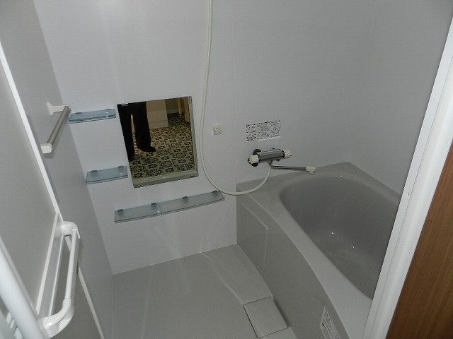 エル・フォーチュナーの浴室