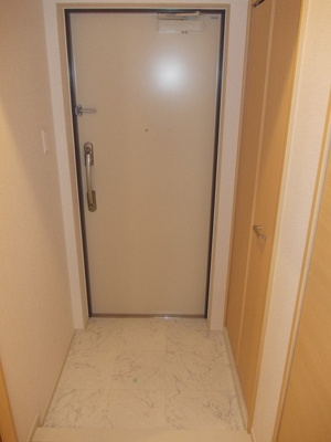 【玄関】 | ロジュマンベル