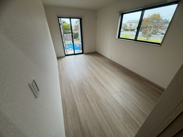 三潴町玉満新築戸建の洋室