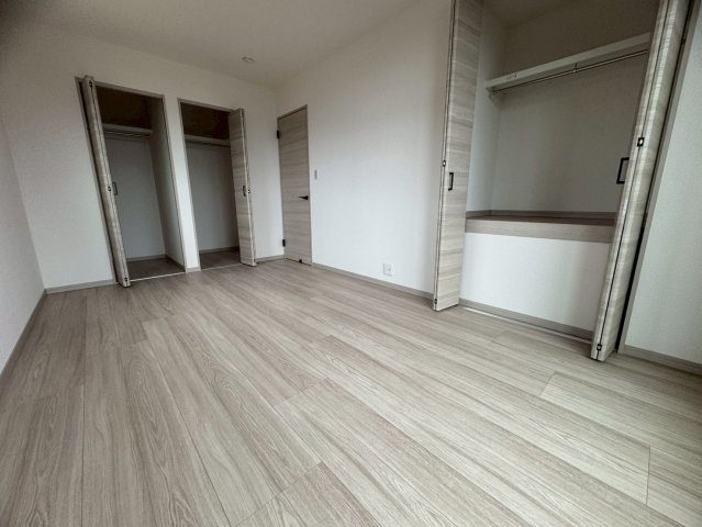 三潴町玉満新築戸建の洋室
