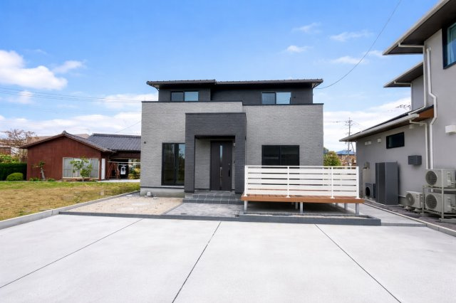 三潴町玉満新築戸建の外観