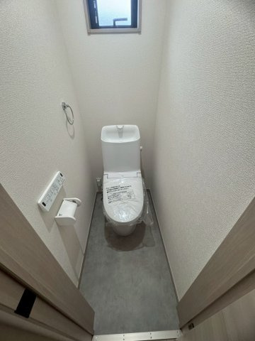 三潴町玉満新築戸建のトイレ