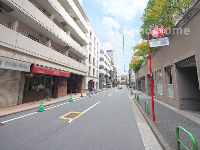 【その他】 | オリエントニュー赤坂 | 前面道路