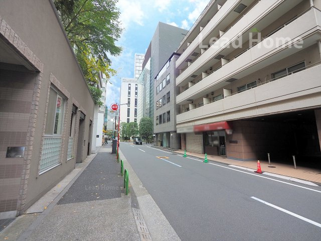 【その他】 | オリエントニュー赤坂 | 前面道路
