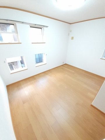 グランツ・マルシバ　３の内装