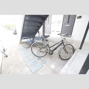 ソレイユ春日井の駐車場