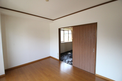 【寝室】 | ロイヤルセンチュリーマンション | 別号室の写真です