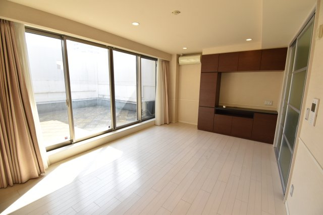 ロイヤルパークス桃坂