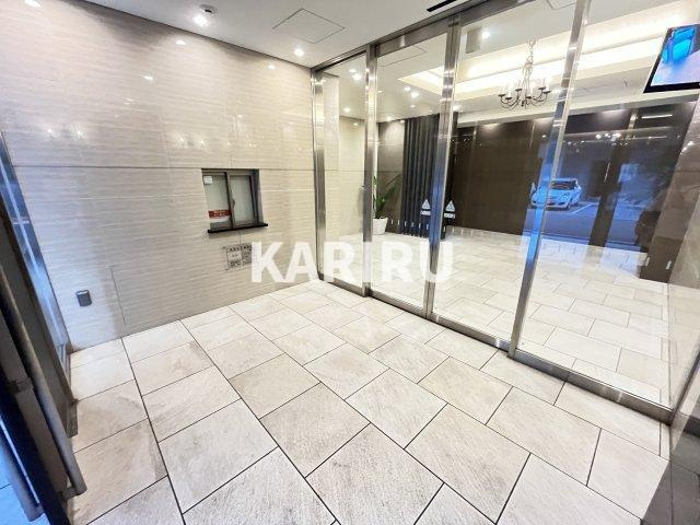 エスリード京橋アミュゼのエントランス