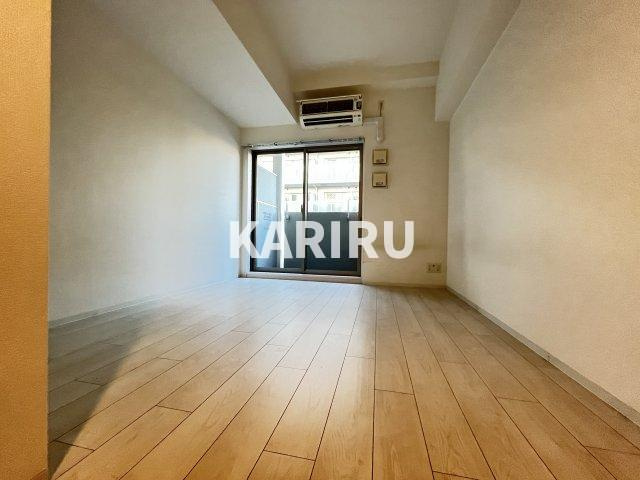 エスリード京橋アミュゼの居間・リビング