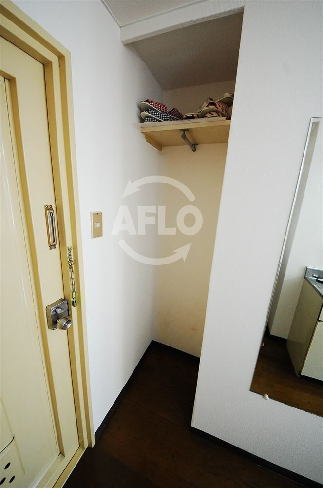 堀江グリーンハイツの収納|堀江グリーンハイツ　クローゼット