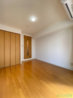 【寝室】 | ブリストル神崎