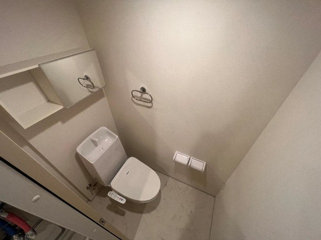 ラヴァリエのトイレ|同施工会社別建物写真