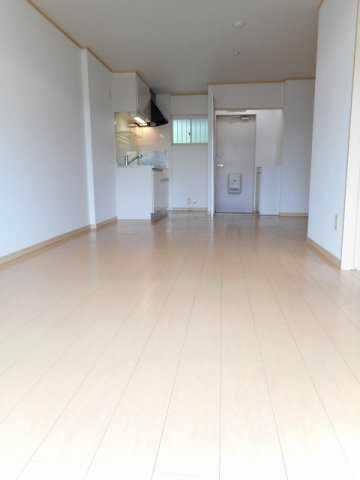 エルディム東陽Ⅲの居間・リビング