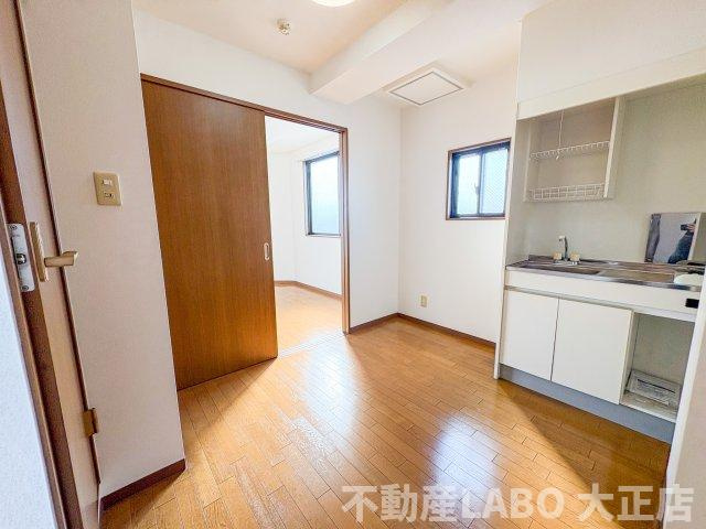 ティアラ港の内装