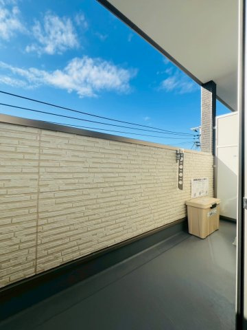 ジーメゾン大久保　リベイルのバルコニー