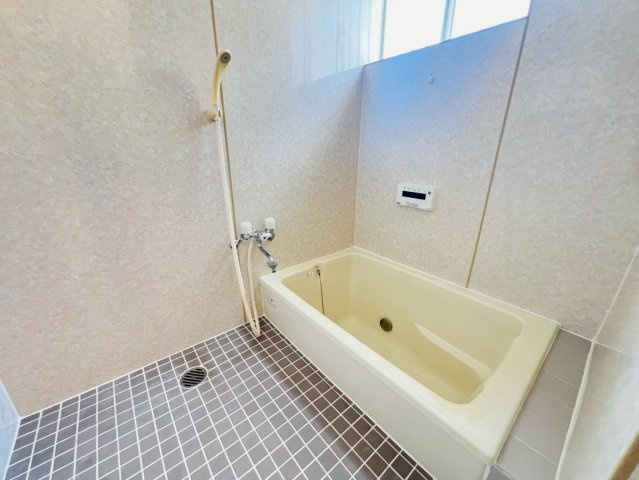 西明石北町3丁目テラスハウスの浴室