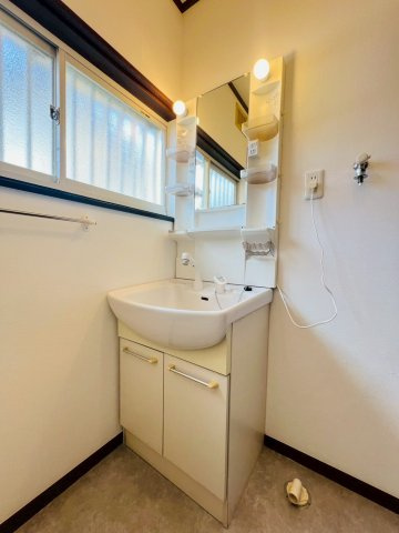 西明石北町3丁目テラスハウスの洗面所
