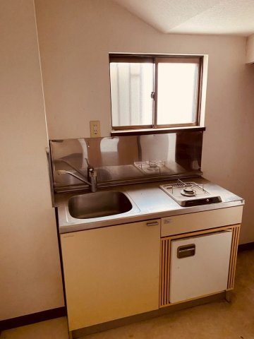 八街に中古戸建のキッチン