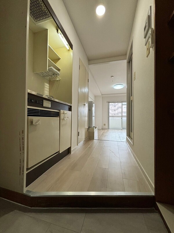 久保ハイツの玄関