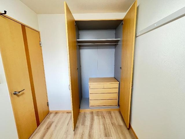 加古川市加古川町美乃利のアパートの収納|クローゼット