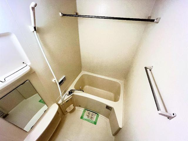 加古川市加古川町美乃利のアパートの浴室|バス