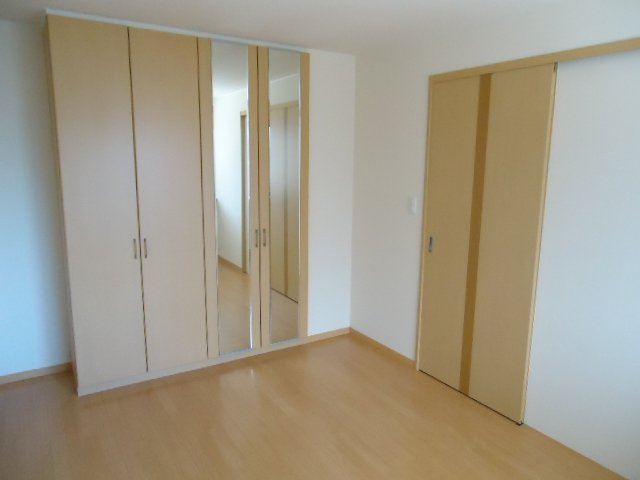 加古川市野口町野口のアパートの内装|洋室