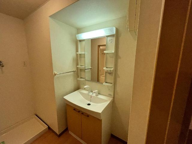 加古川市野口町野口のアパートの洗面所|洗面